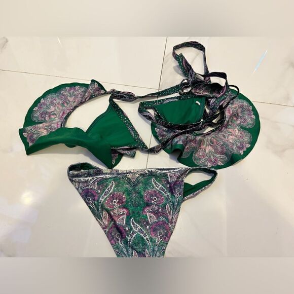 Zimmerman green bikini #3 - Picture 10 of 11